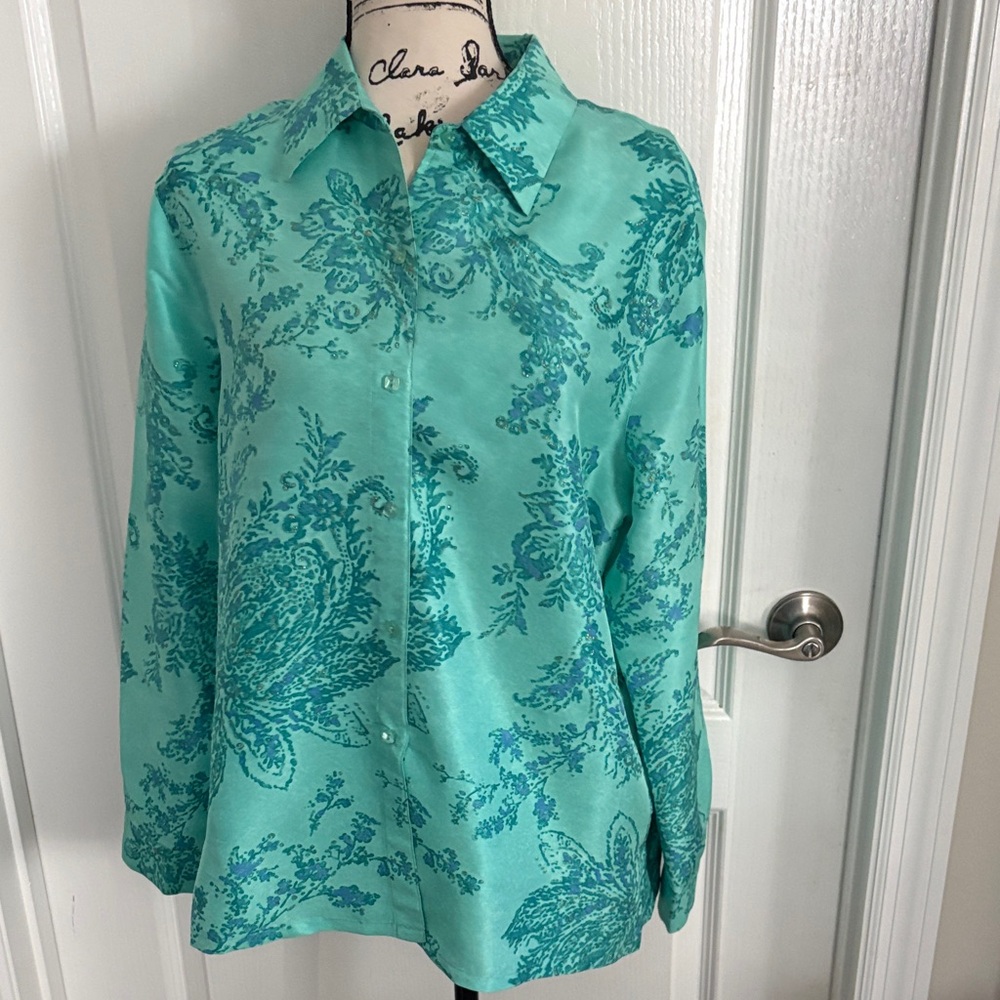 C.L.O.T.H.E.S. Floral Top